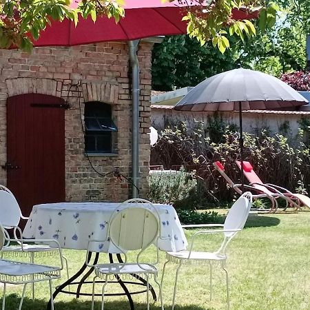 Schlossparkferienwohnungen Rheinsberg Mit Garten מראה חיצוני תמונה